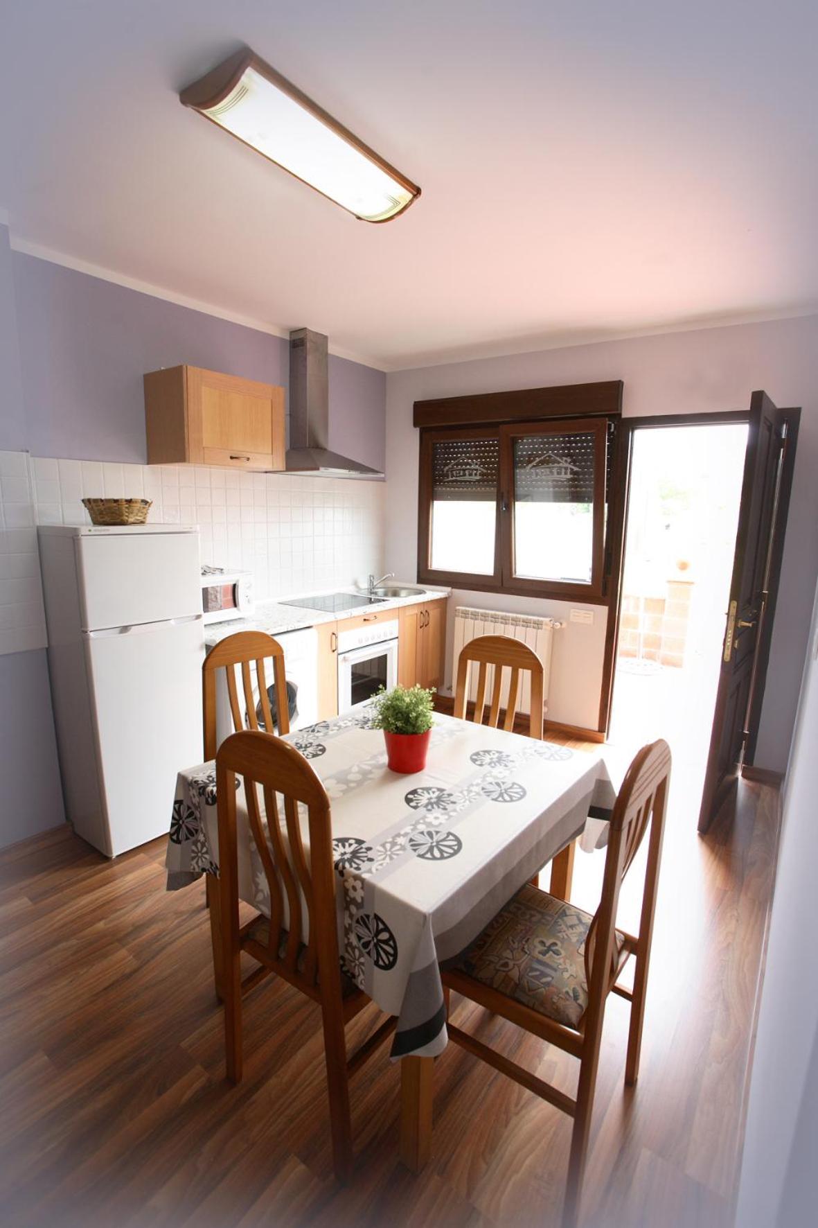Apartamentos Fermín Cangas de Onís Exterior foto