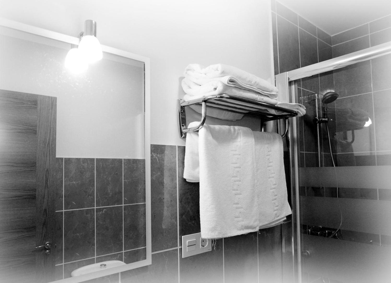 Apartamentos Fermín Cangas de Onís Exterior foto