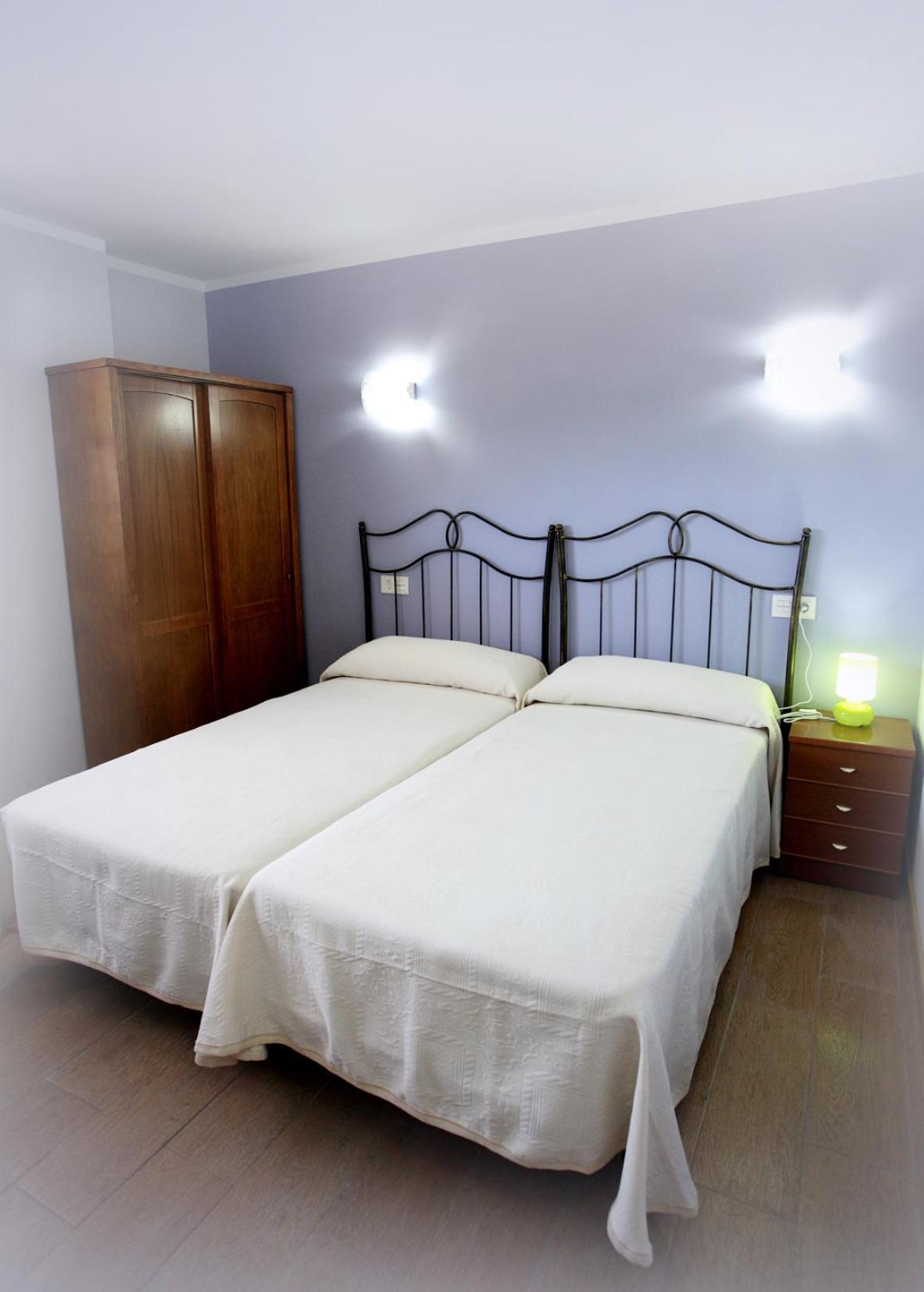 Apartamentos Fermín Cangas de Onís Quarto foto